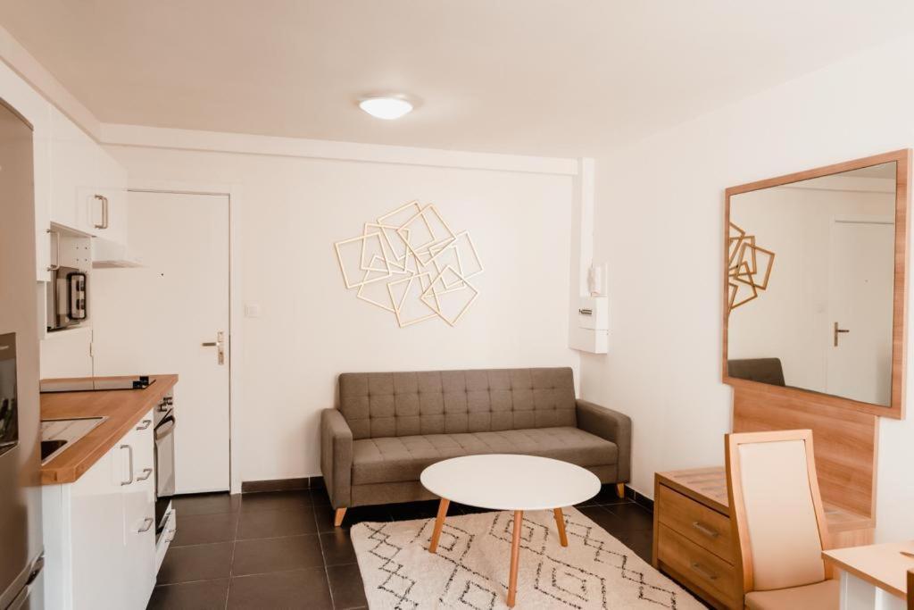 Calvi. T2 2/4 Personnes A 100 Metres De La Plage Apartment Calvi  Exterior foto